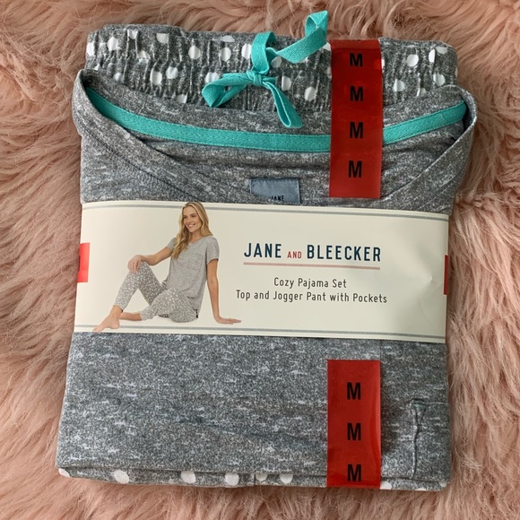 Jane and Bleecker Other - Grey & White Polkadot Pajama Set 🤍
